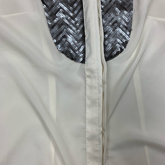 The Limited Sequins blouse with hidden buttons SZS - Picture 6 of 6